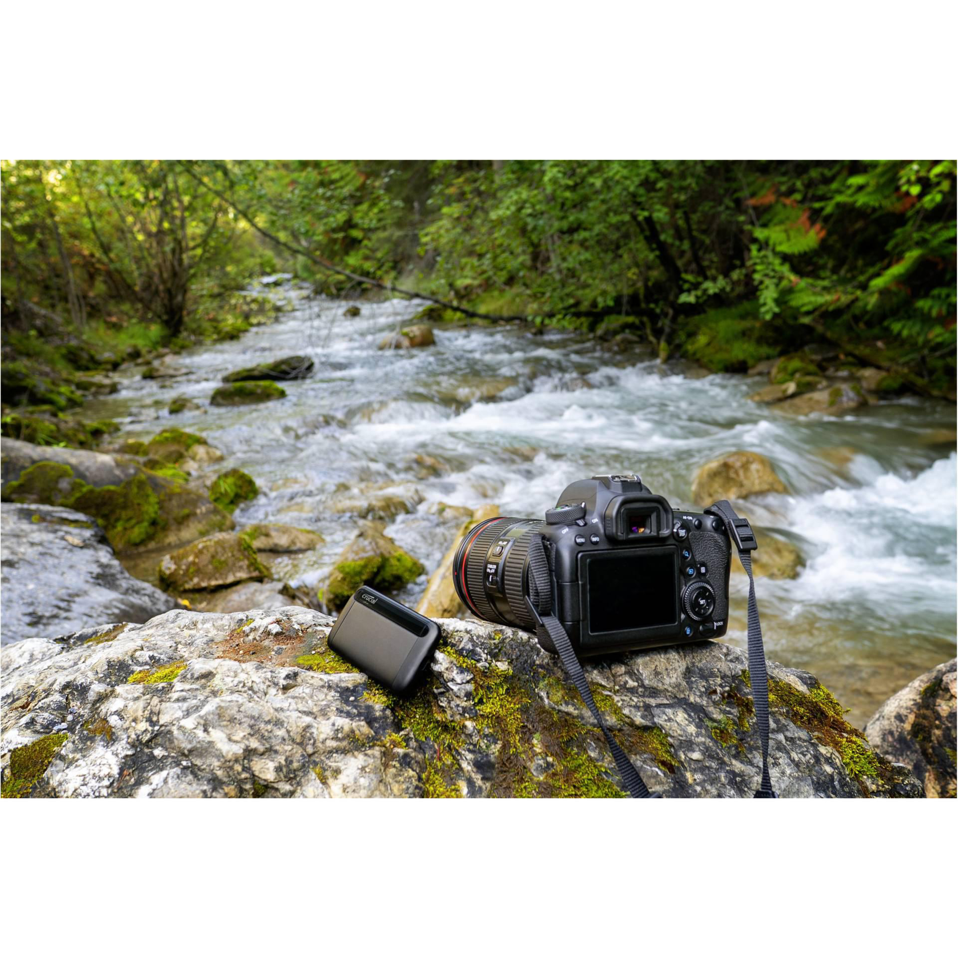 CRUCIAL CT2000X8SSD9 X8 Festplatte, 2 TB SSD, extern, Schwarz