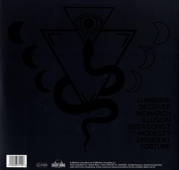 Albumcover mit schwarzem Hintergrund, Schlange mit Auge und Text.