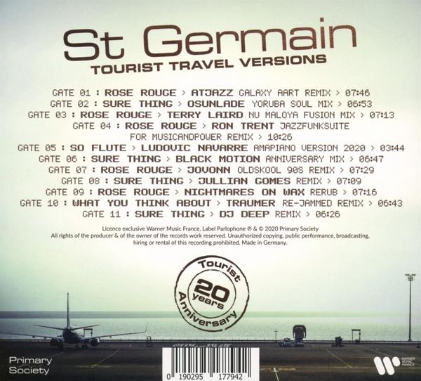 Rückseite eines CD-Covers mit Text und einem Bild eines Flugzeugs über einem Feld.