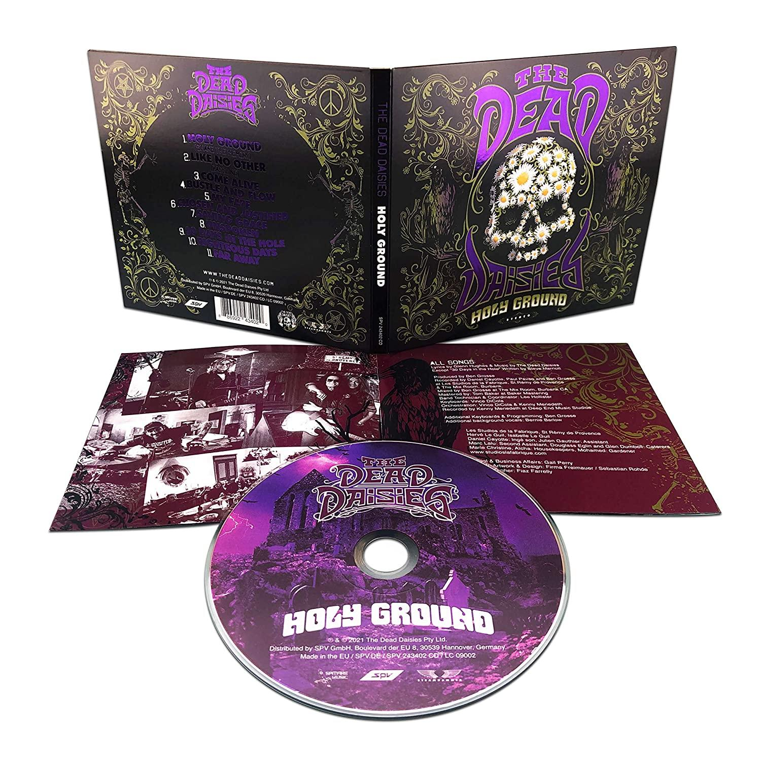 Eine CD-Hülle mit dem Titel „Holy Ground“, geöffnet, um die CD und das Artwork zu zeigen.
