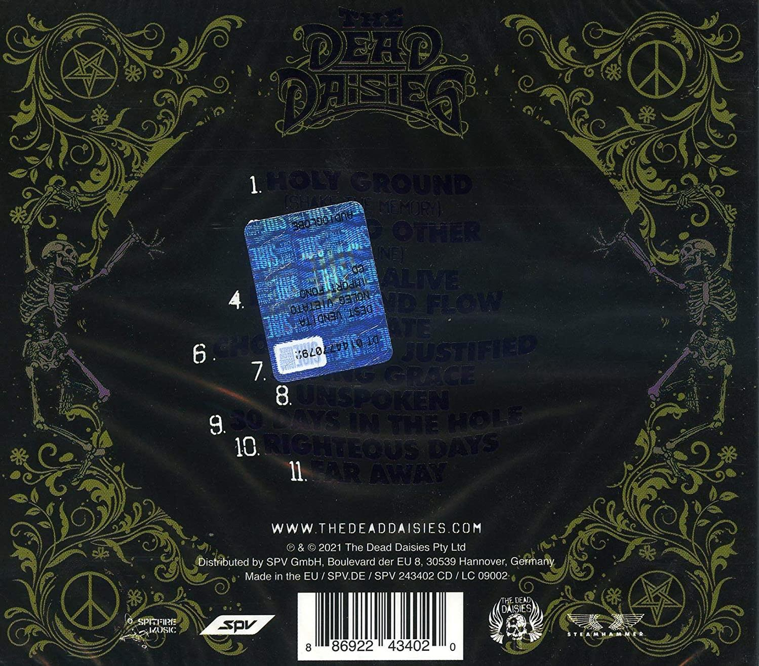 CD-Rückseite mit Text und Aufkleber. Enthält ein Friedenssymbol und ein Skelett.