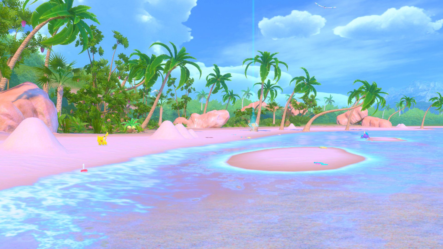 Een strandscène met palmbomen, lichtblauw water en roze zand.