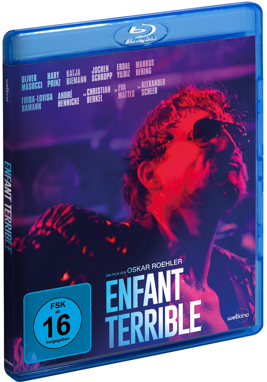 Blu-ray-Disc-Cover mit einem Mann mit Sonnenbrille. Der Titel lautet Enfant Terrible.