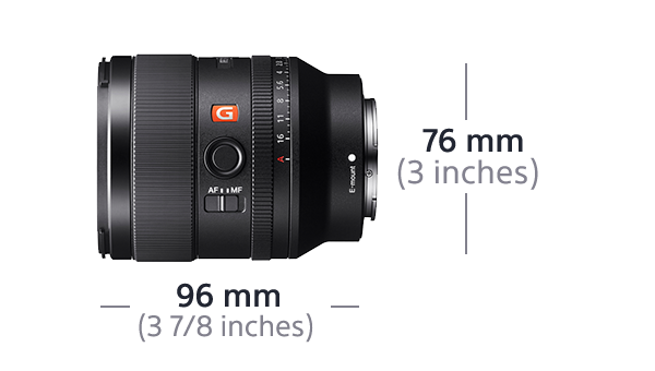 Kameraobjektiv mit Maßen: 96 mm breit und 76 mm lang.
