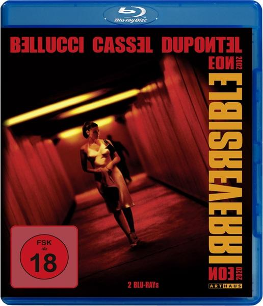 Blu-ray-Cover, ein Filmplakat mit einer Frau in einem Flur, rote und dunkle Töne.