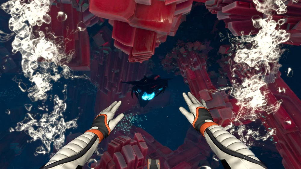 Escena de juego de realidad virtual. Manos del jugador que se extienden hacia una nave oscura en una escena subacuática roja.