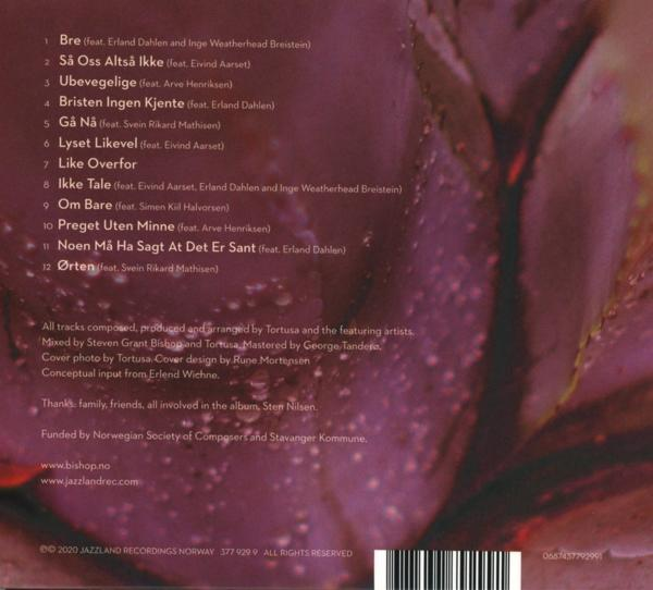 CD-Albumcover mit Songtiteln und Credits. Der Hintergrund ist eine verschwommene lila Blume.