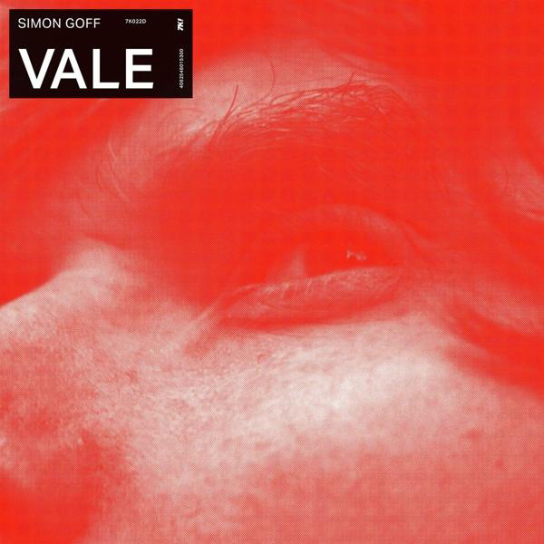 Cover von Simon Goffs Vale-Album. Roter Hintergrund, Nahaufnahme eines Auges und eines Teils des Gesichts.
