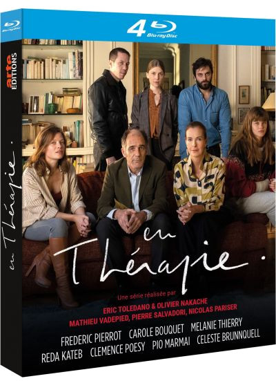 The Blu-ray cover for the film "En Thérapie" with a group of people on a couch.