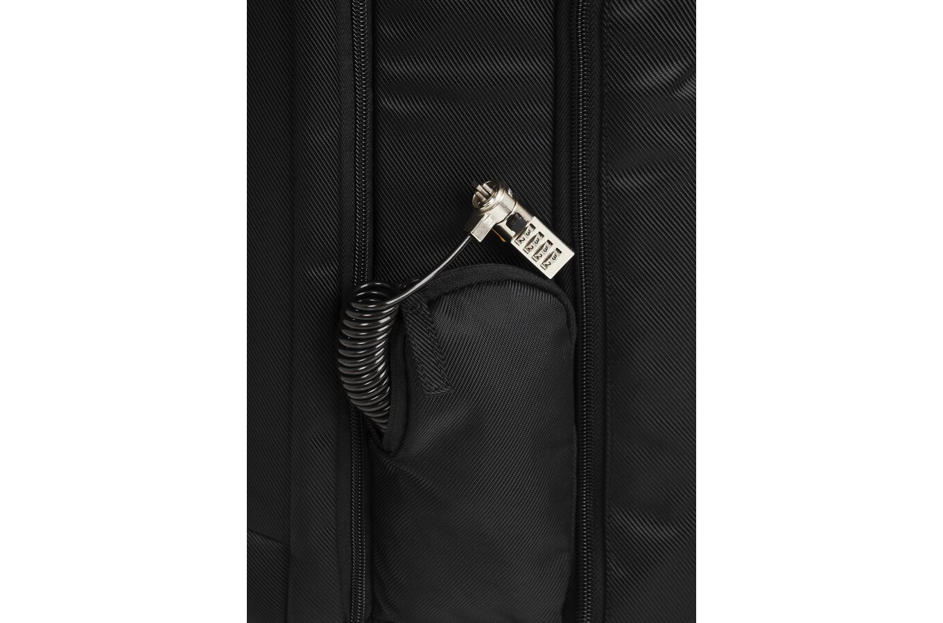 KENSINGTON SECURETREK 39.6CM 15.6IN BACK PACK