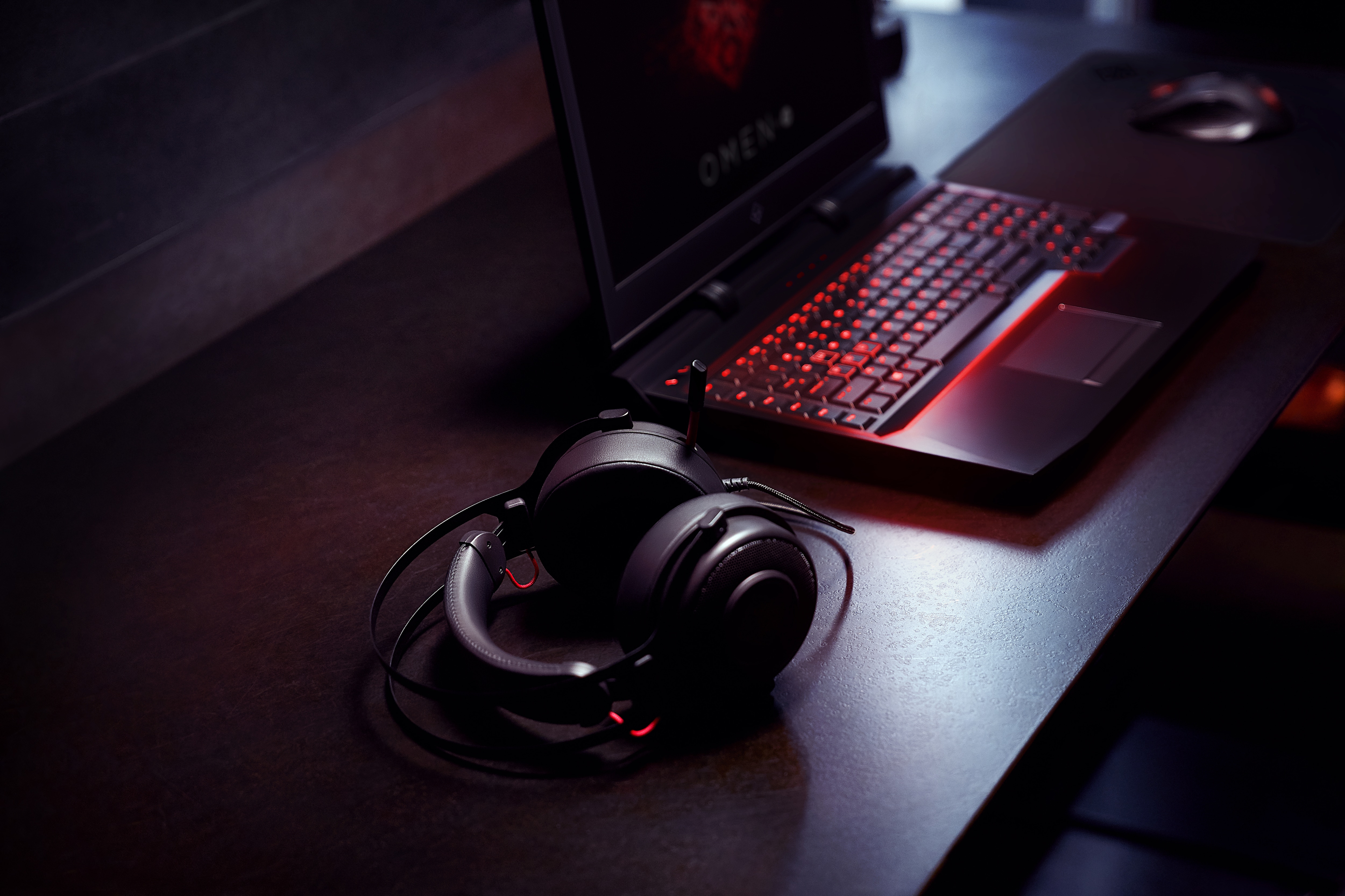 HP 2PJ71EA Omen X i7-7820HK 32GB 1TB+512 SSD Win10 Gaming Laptop Siyah