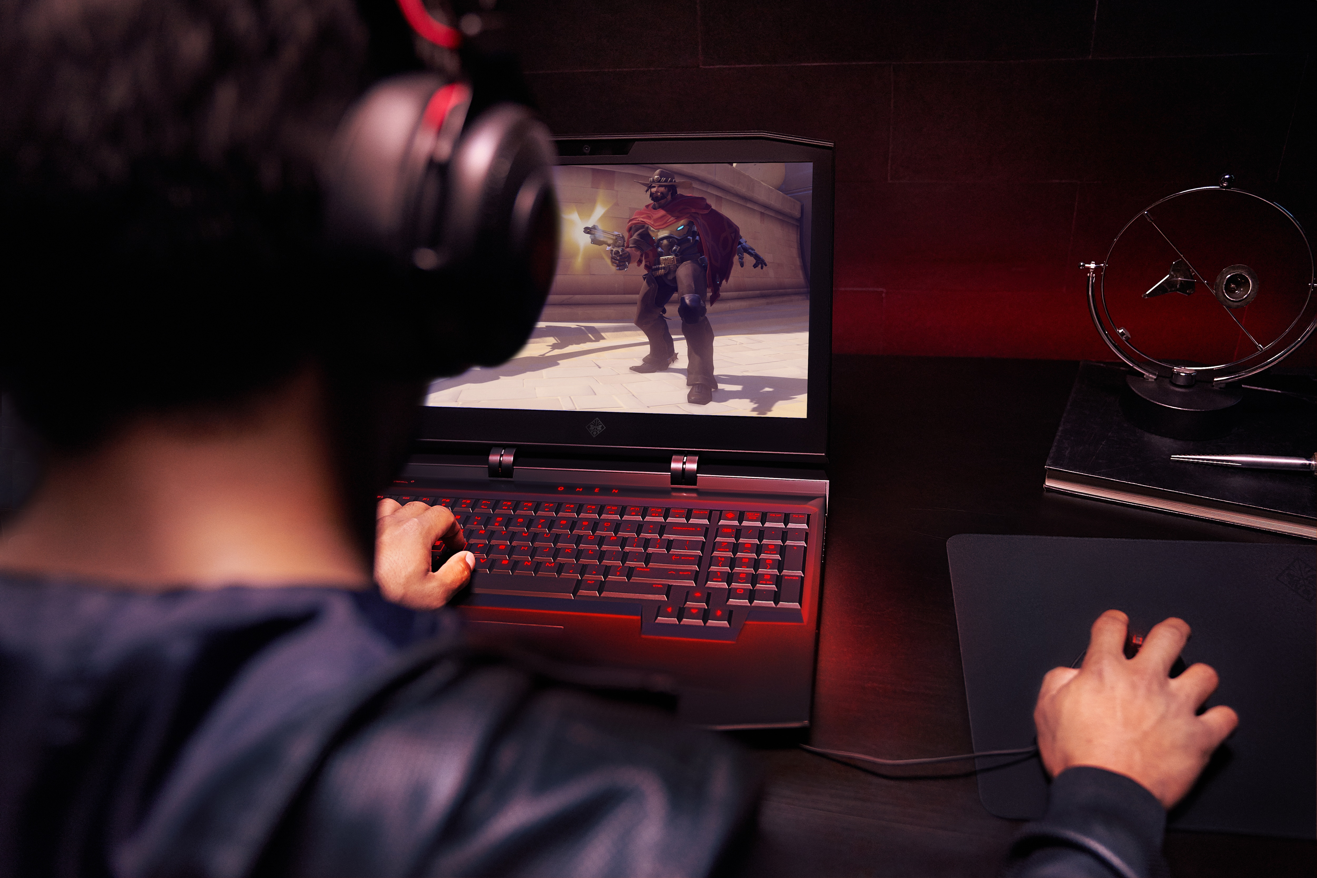 HP 2PJ71EA Omen X i7-7820HK 32GB 1TB+512 SSD Win10 Gaming Laptop Siyah