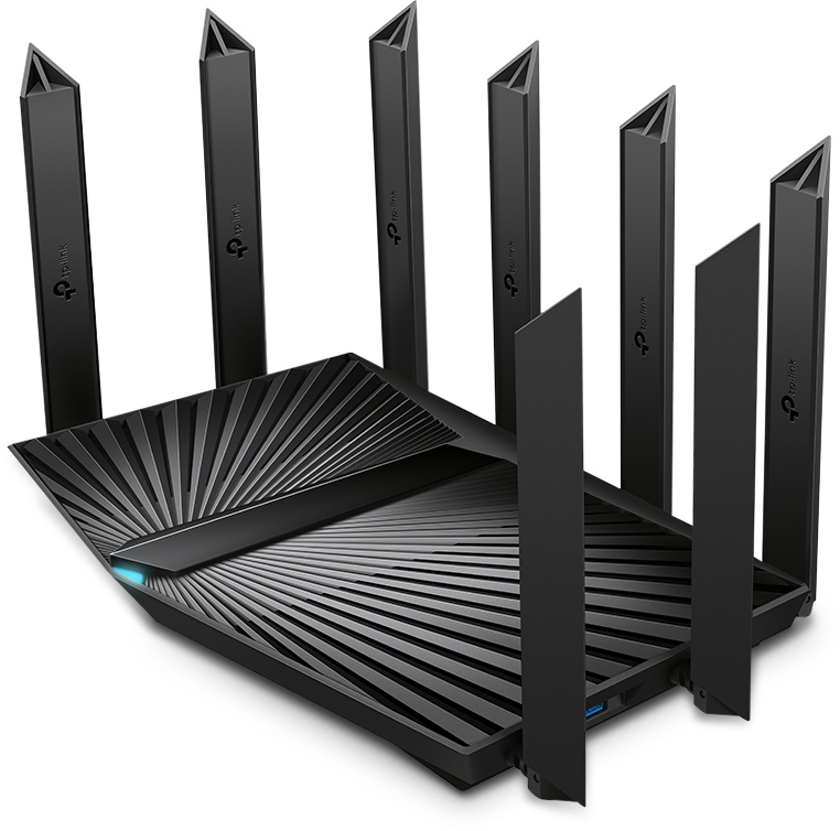 Egy fekete TP-Link router, több felfelé nyúló antennával, fehér háttérrel.