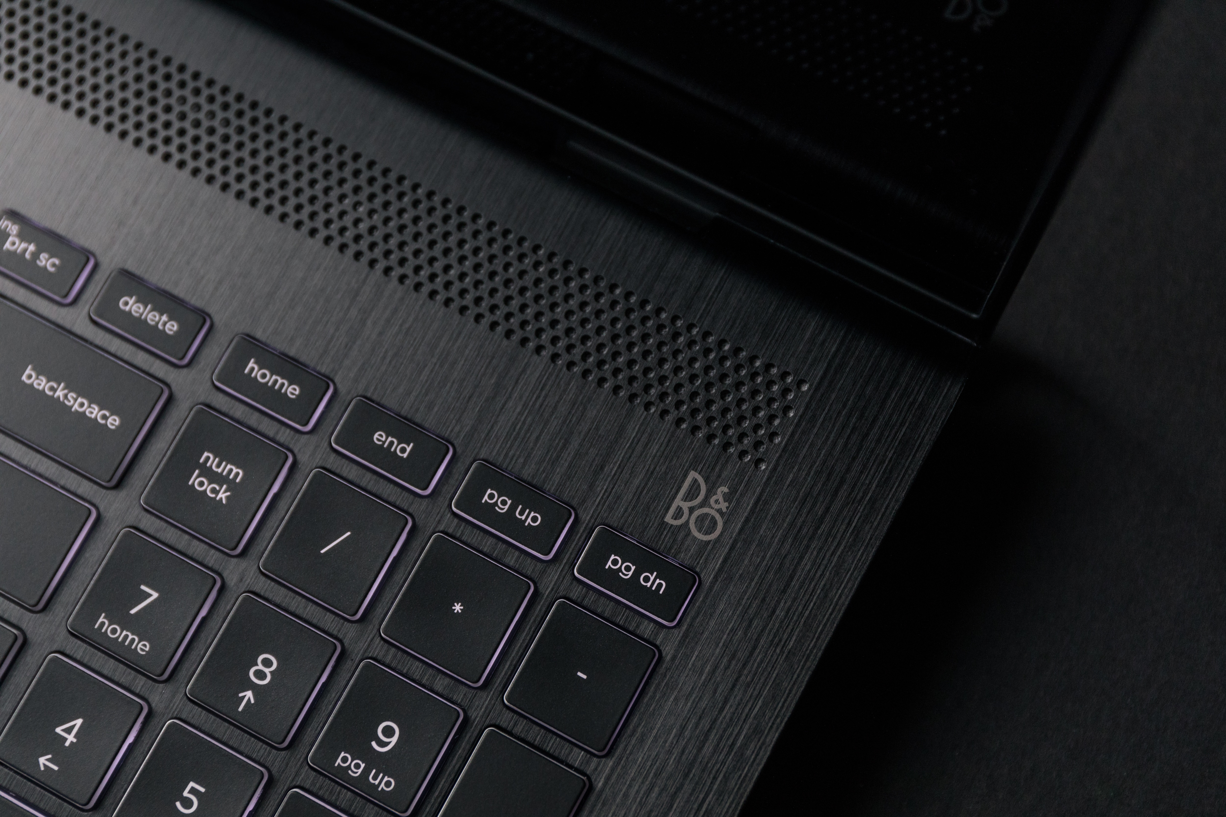 HP Nb 2Cr74Ea Pavılıon 15-Cb001Nt İ7-7700Hq 16G 1T+256Gssd 15.6 4Gvga W10H