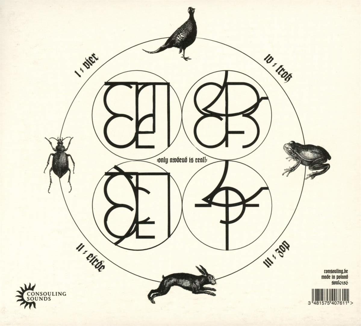 Une pochette d'album avec un cercle de symboles et d'animaux, dont un scarabée et une grenouille.