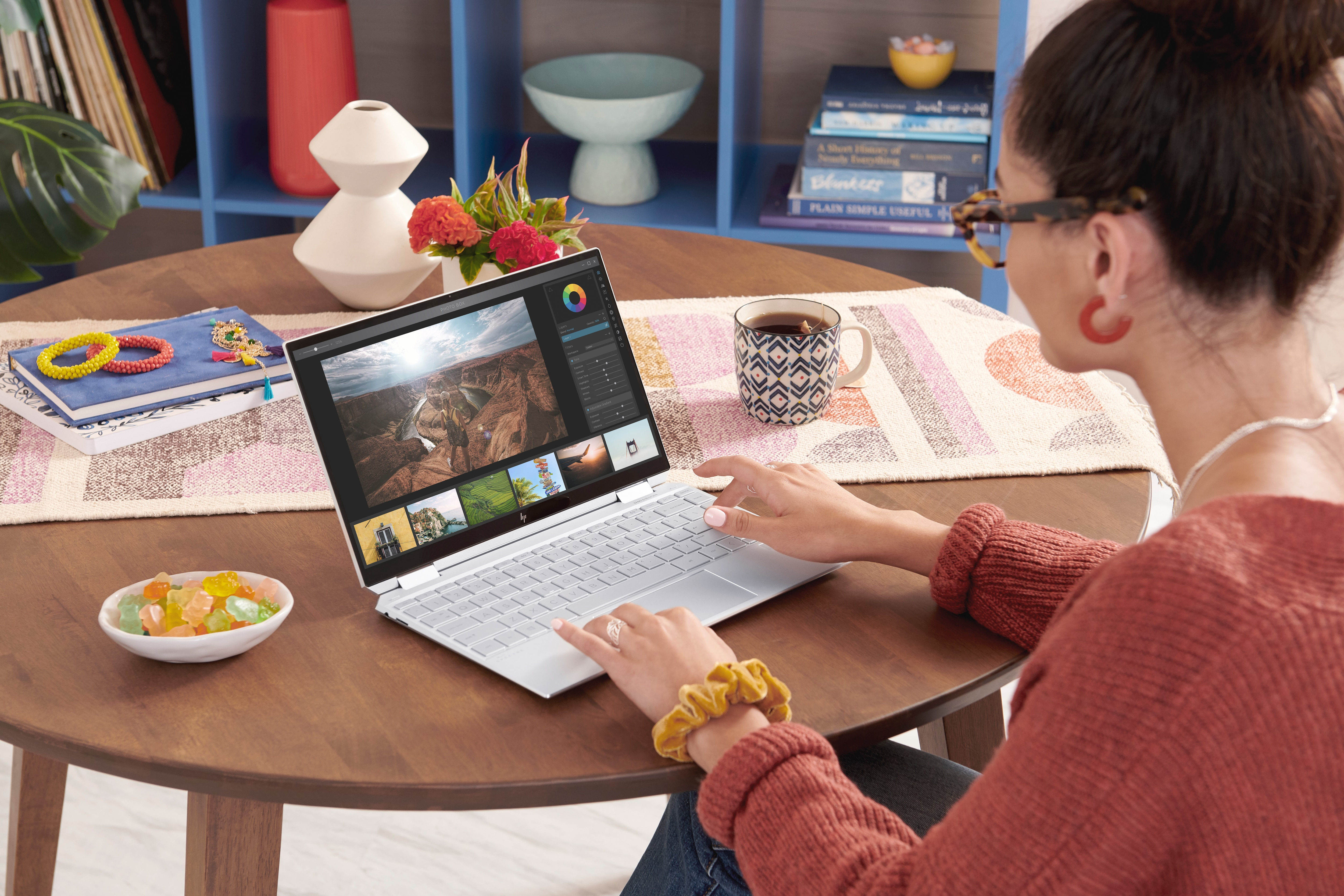 HP Spectre x360/9CU63EA 13.3"/Core i7-1065G7/16GB RAM/1TB SSD/Full HD Win 10 Home Laptop Siyah
