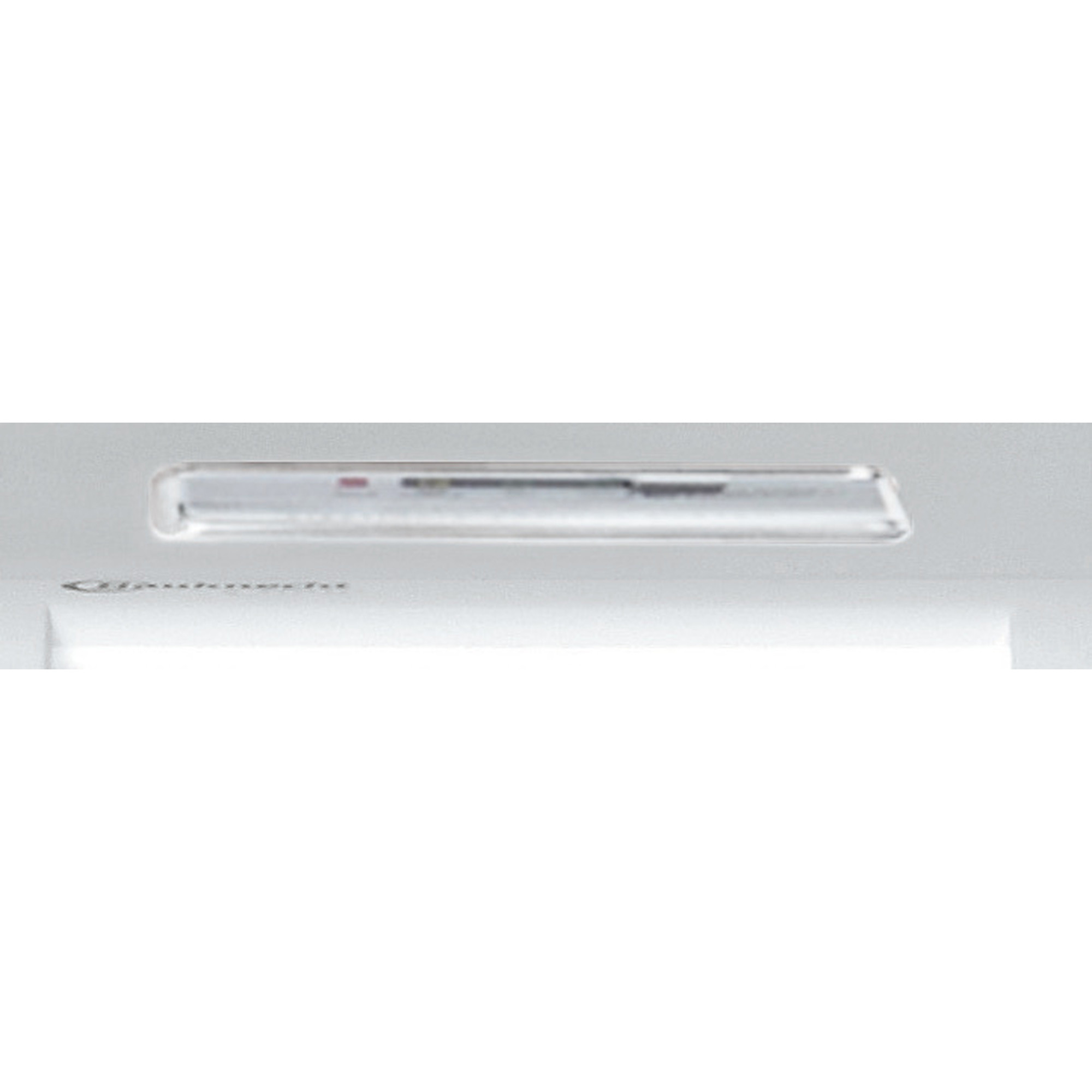 Nahaufnahme einer weißen, modernen Einbauleuchte.