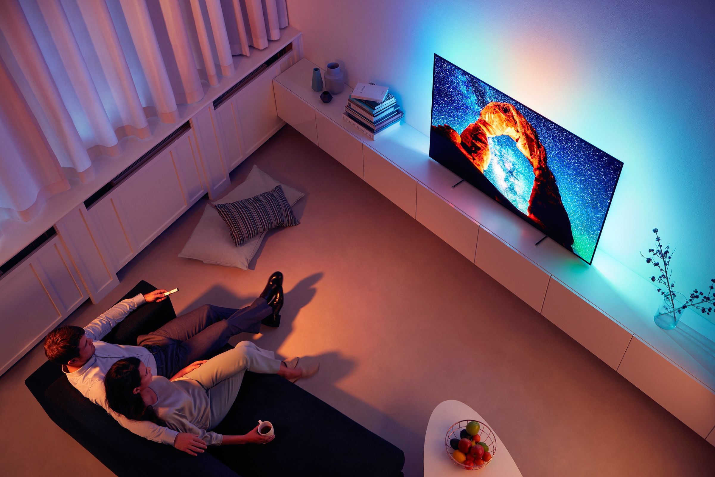 TV OLED 55" - Philips 55OLED803/12, Ultra HD 4K, Android TV, Ambilight, HDR Perfect, P5.