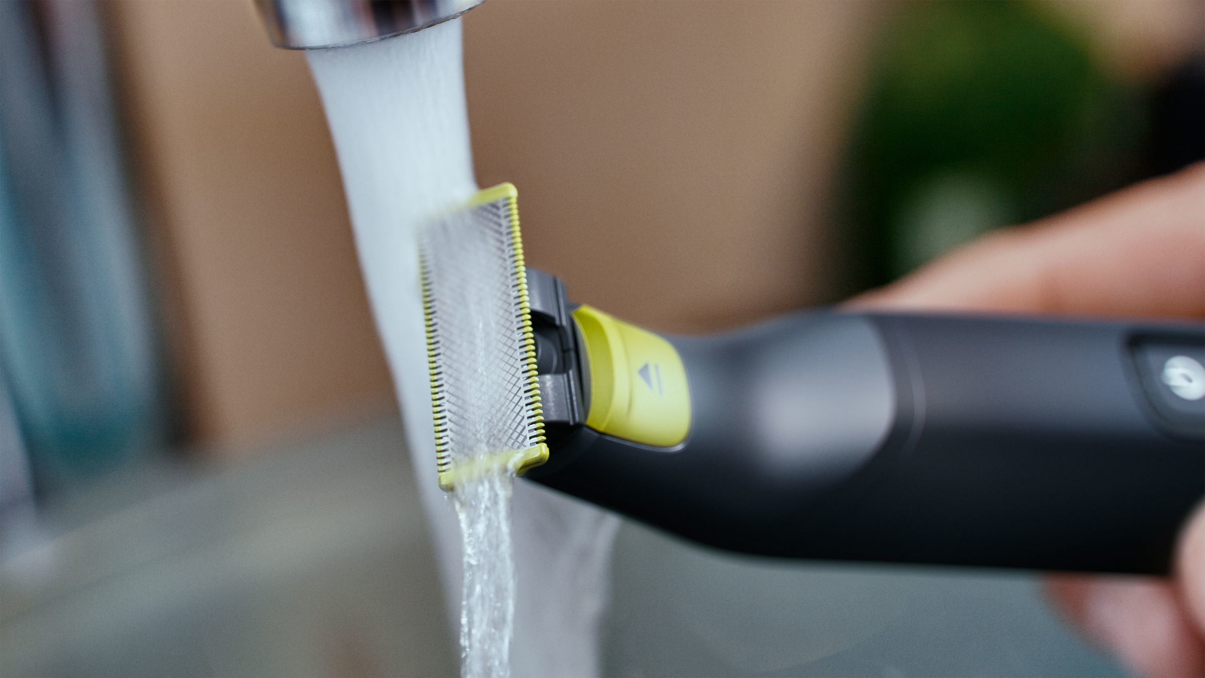 PHILIPS QP6530/15 OneBlade Pro - Rasierer/Bodygroomer (Schwarz/Grün)