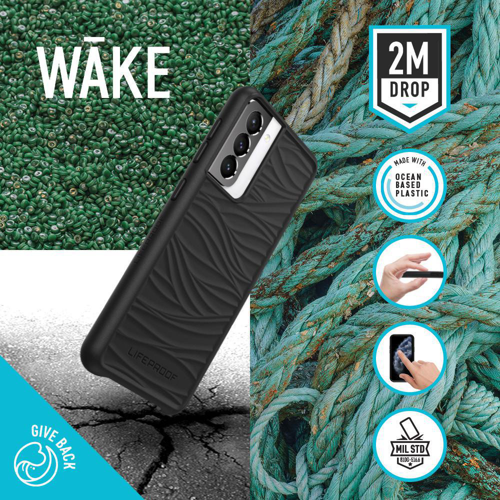 Eine schwarze Handyhülle mit gewelltem Design. Im Hintergrund ist ein blaues Seil.