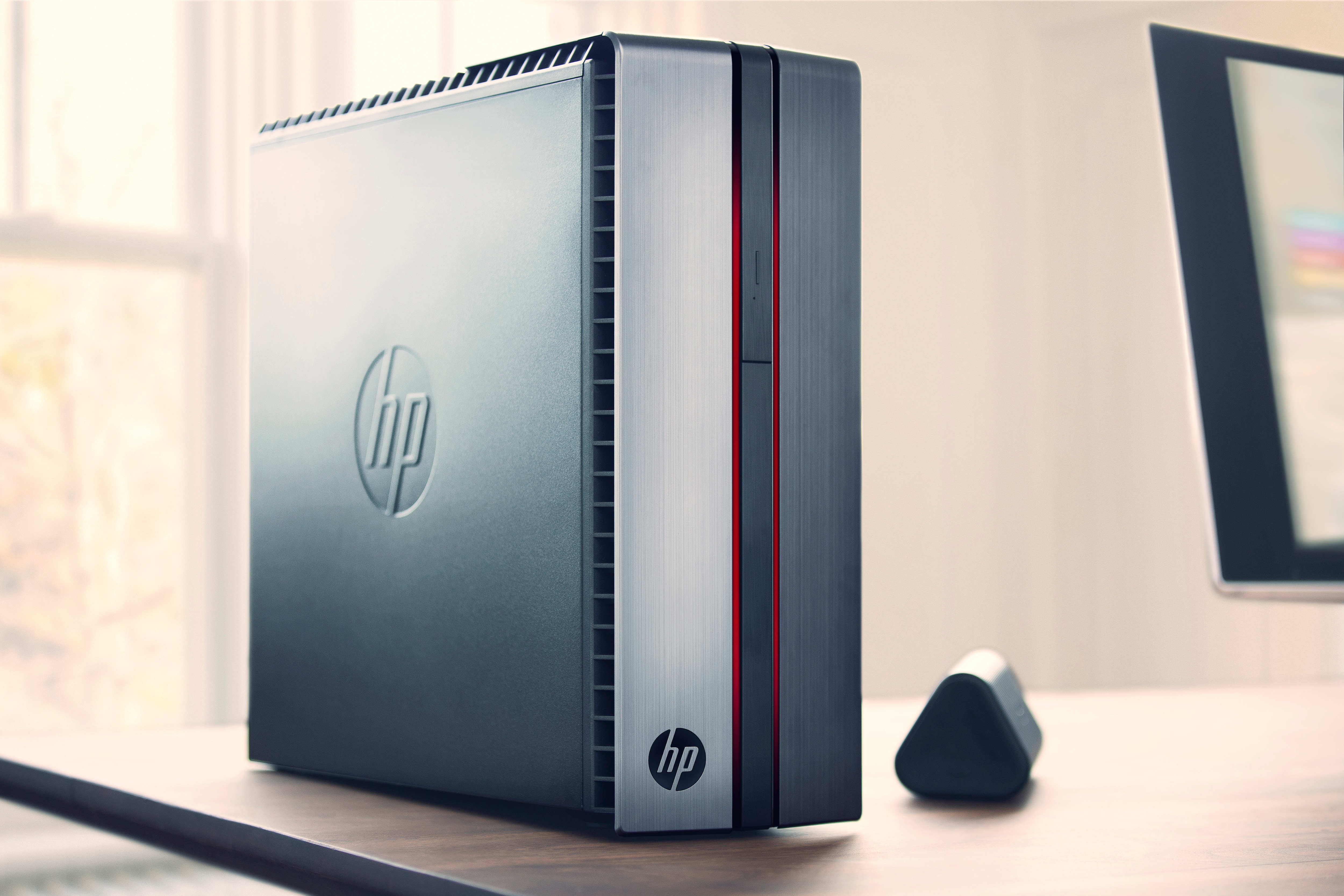 HP Envy Phoenix 850-000NT Intel Core i7-4790K 4 GHz 32GB 128GB SSD Windows 8.1 Masaüstü PC M6Y94EA