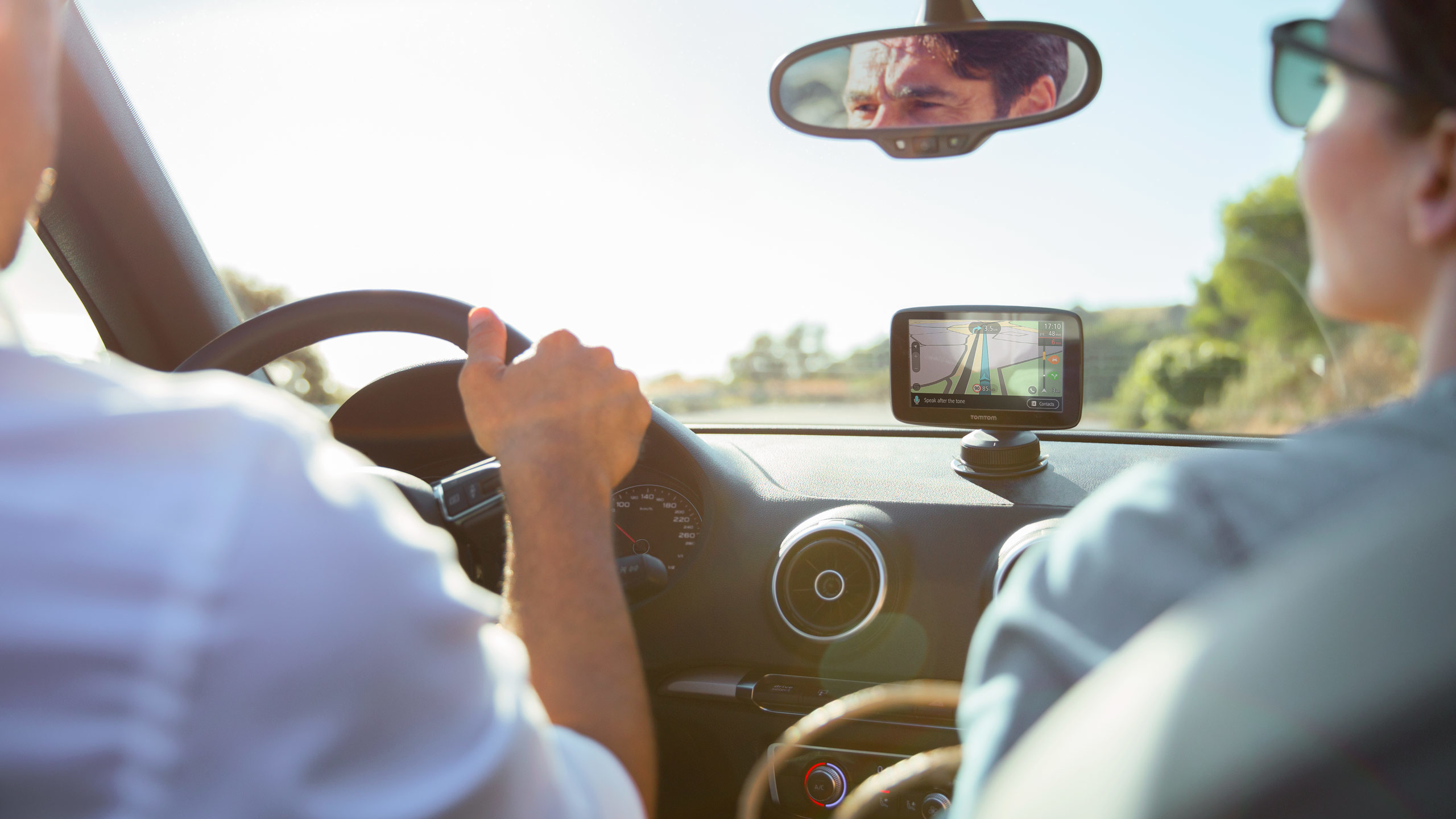 GPS - TomTom GO 620, 6", Europa, 1 hora, Bluetooth, Negro