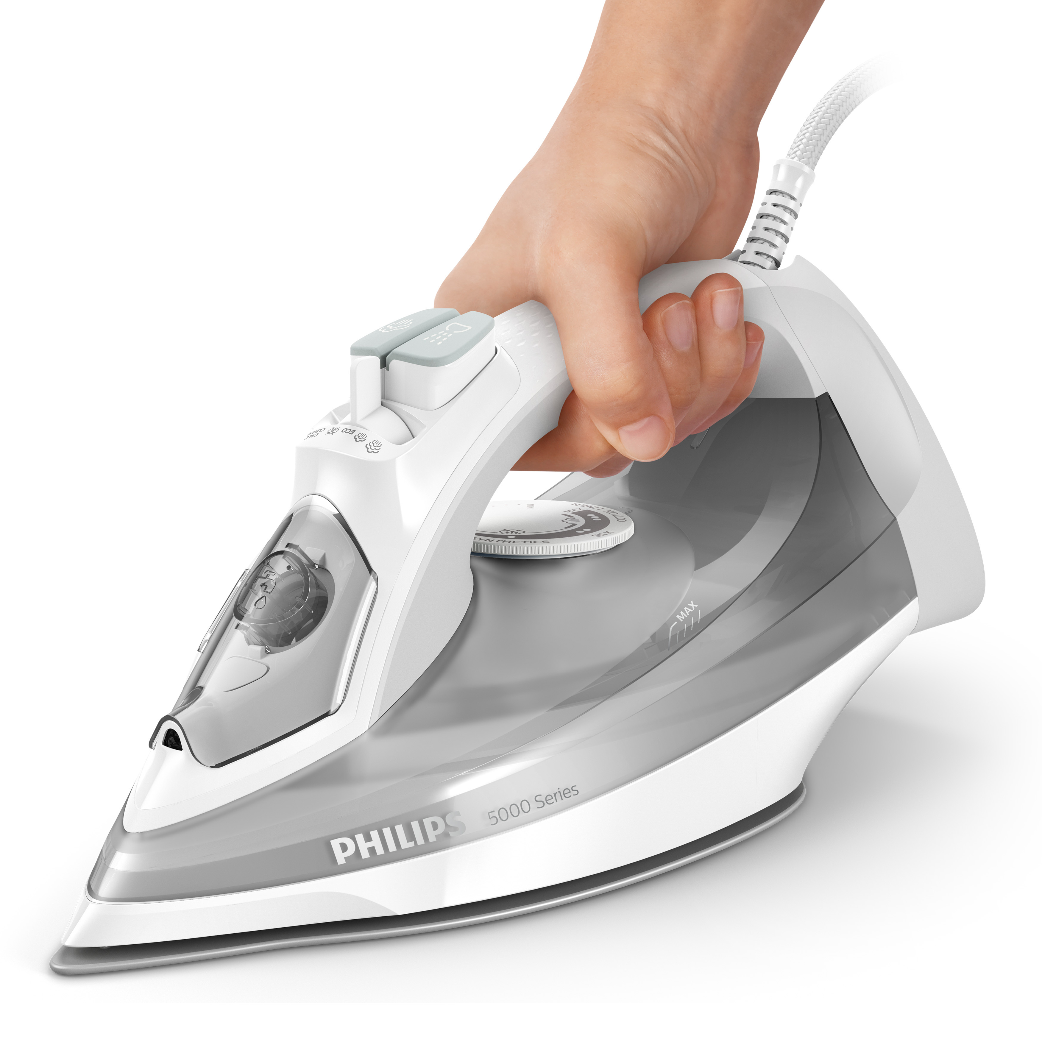 Hand hält weißes und graues Philips Bügeleisen, mit transparentem Wassertank.