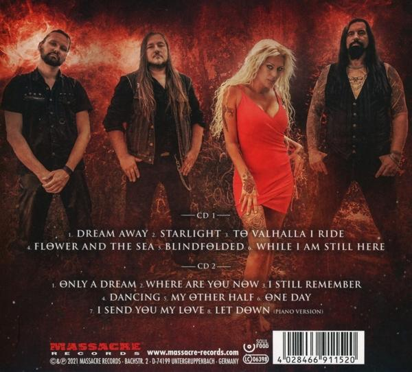 Albumcover einer Band mit vier Mitgliedern. Sie stehen vor einem feurigen Hintergrund mit Songtexten.