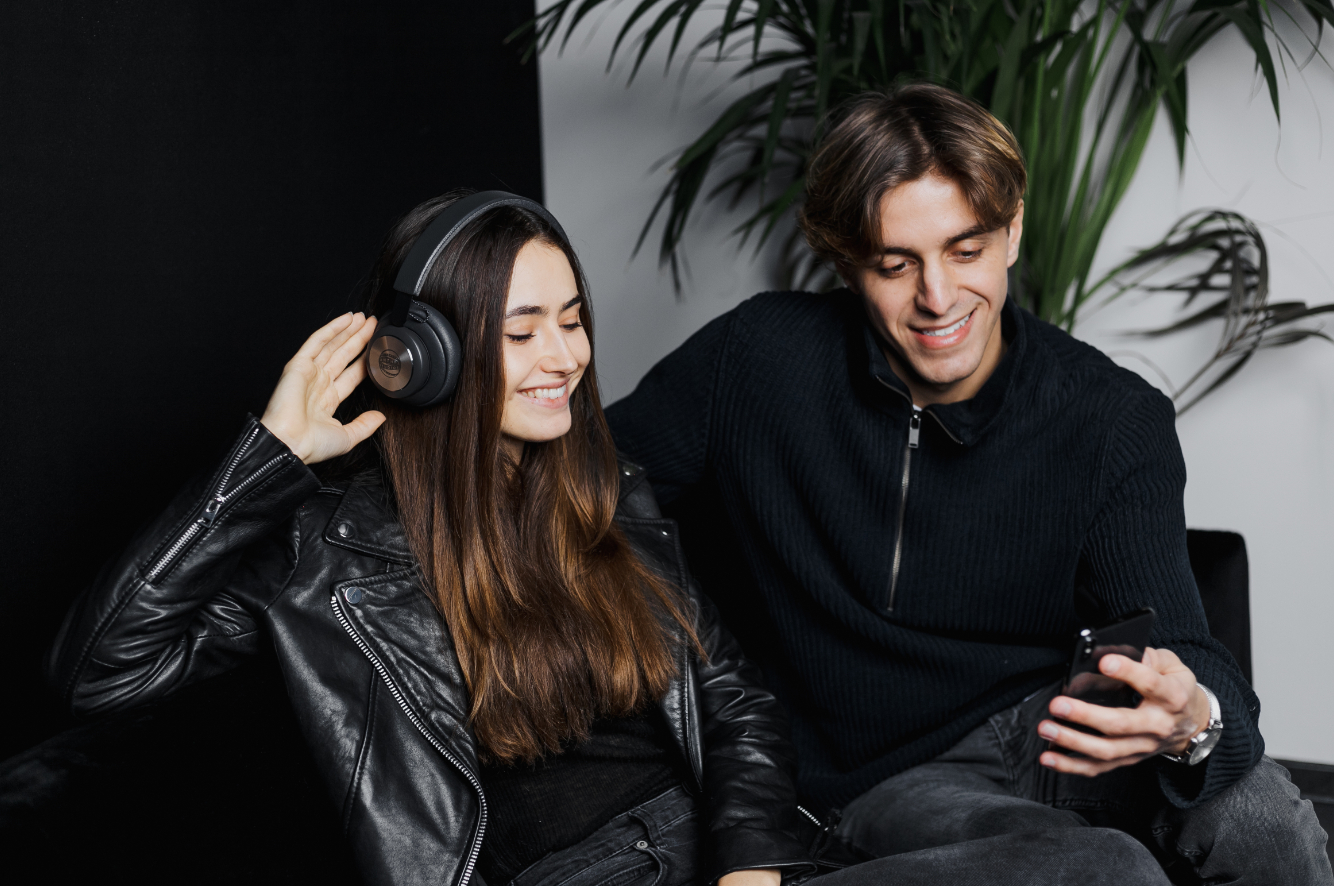 BANG&OLUFSEN H4 2nd Gen RAF Camora, Over-ear Kopfhörer Bluetooth Black Anthracite