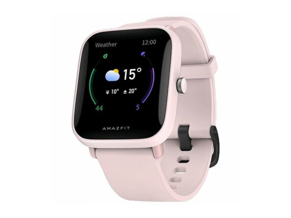 Reloj inteligente Amazfit rosa que muestra el clima y la hora, con una correa rosa, sobre fondo blanco.