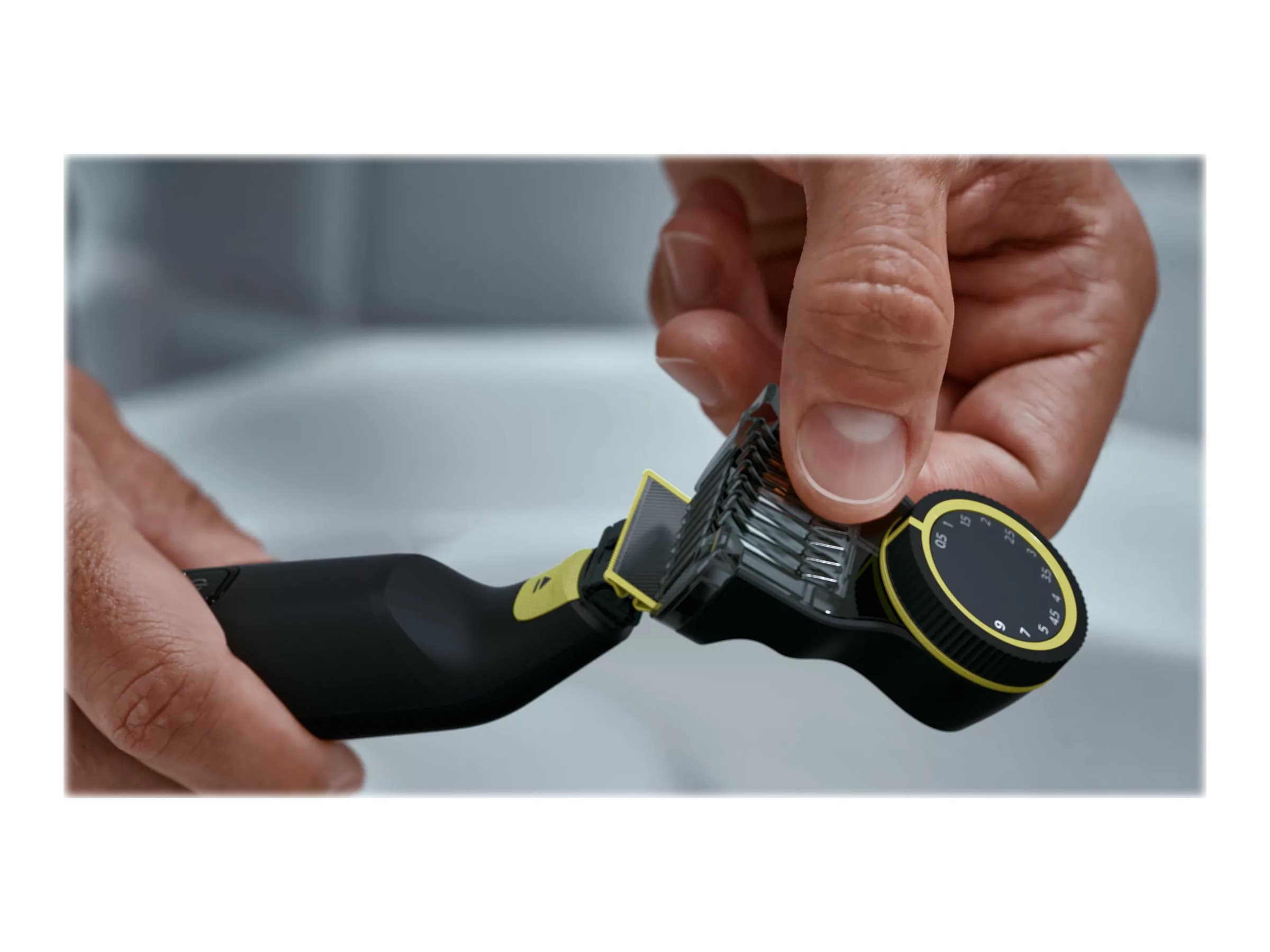 PHILIPS QP6530/15 OneBlade Pro - Rasierer/Bodygroomer (Schwarz/Grün)