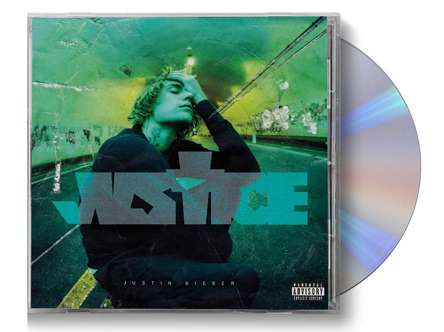 CD-Cover mit Justin Bieber. Das Wort „Justice“ in Blau-Grün. Er sitzt in einem urbanen Tunnel.