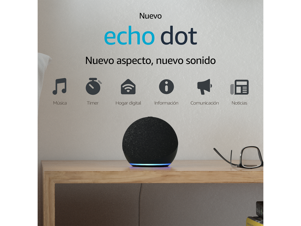 Altavoz inteligente negro en mesa de madera con iconos y texto, gafas. Nuevo Echo Dot.