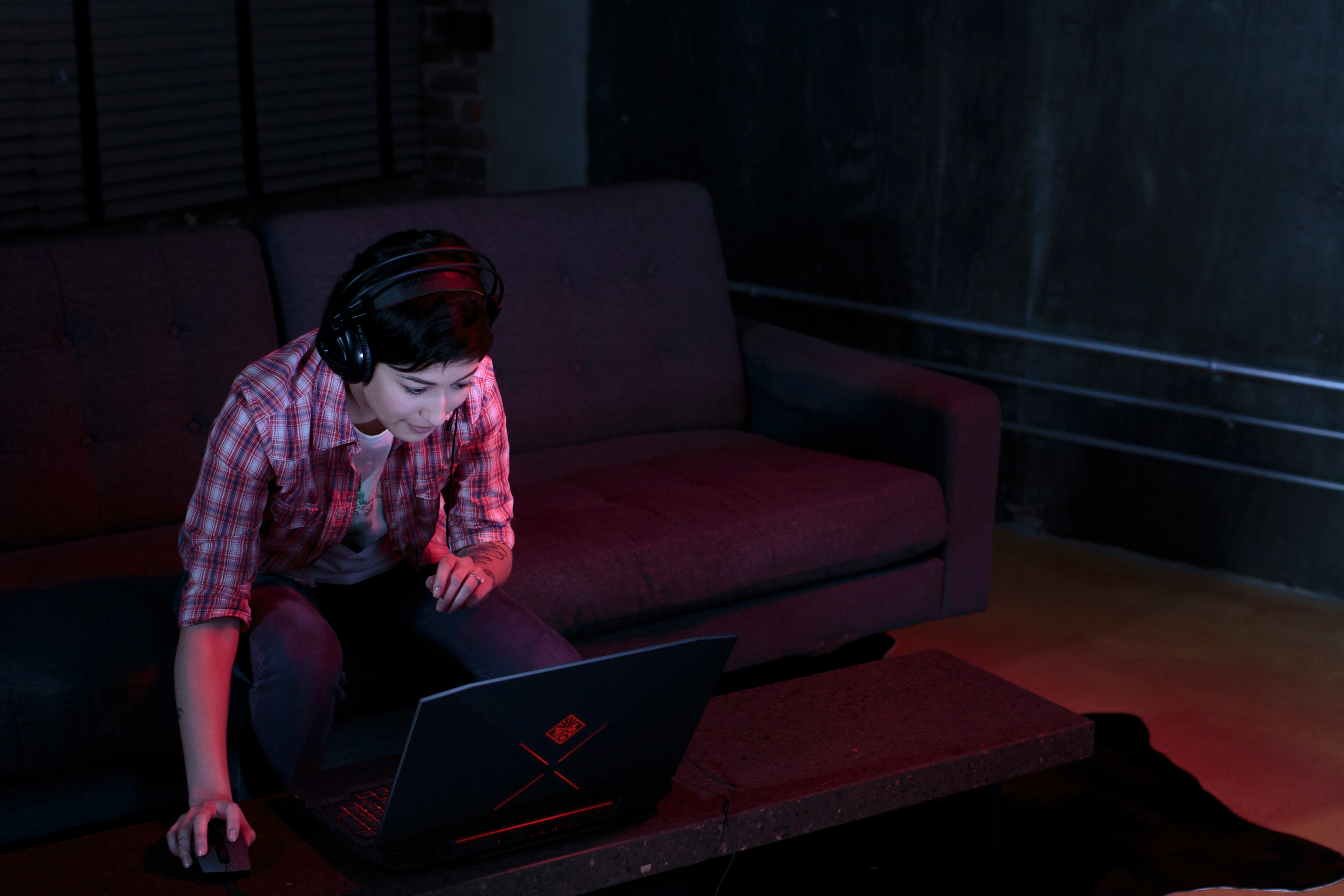 HP 2PJ71EA Omen X i7-7820HK 32GB 1TB+512 SSD Win10 Gaming Laptop Siyah