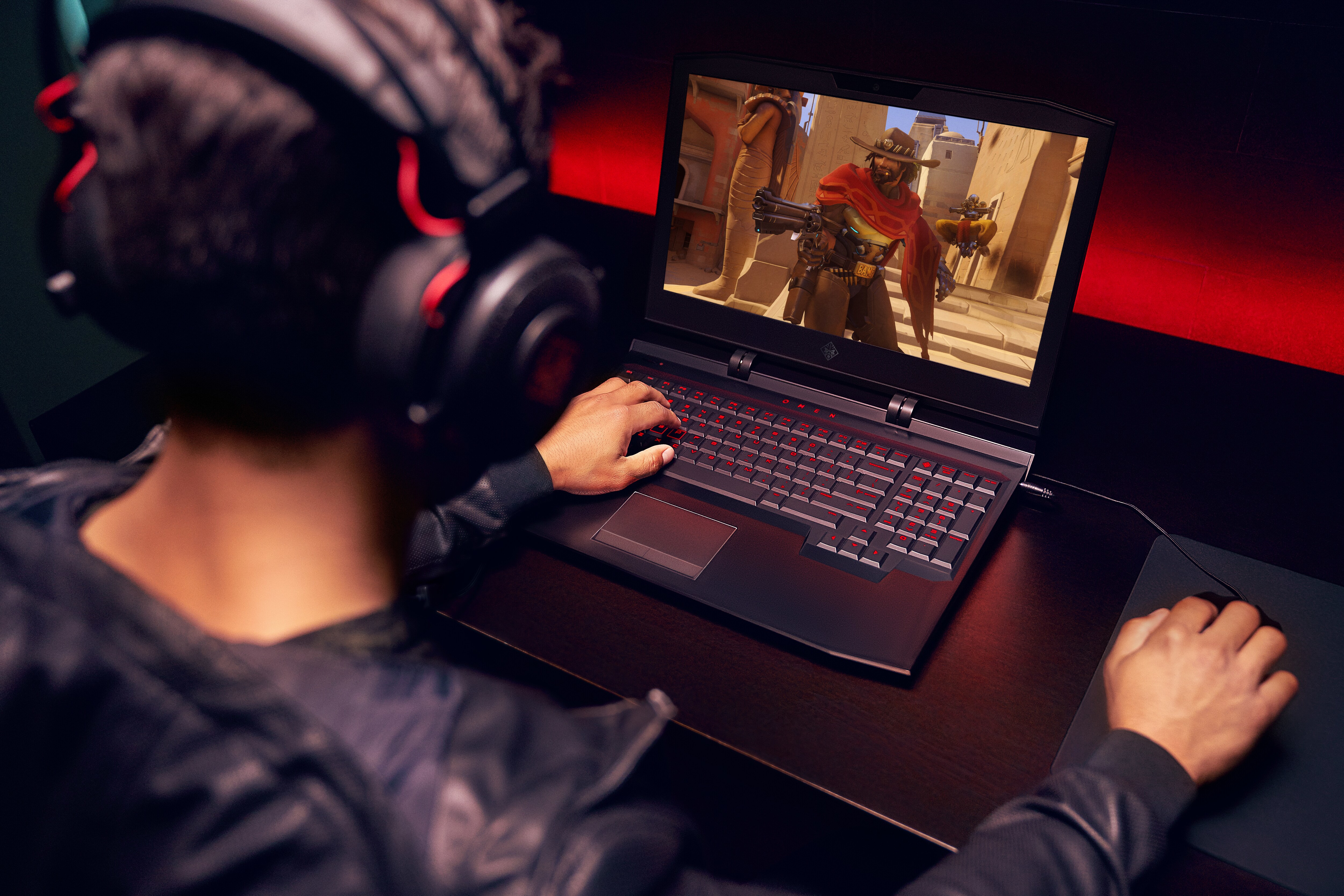 HP 2PJ71EA Omen X i7-7820HK 32GB 1TB+512 SSD Win10 Gaming Laptop Siyah