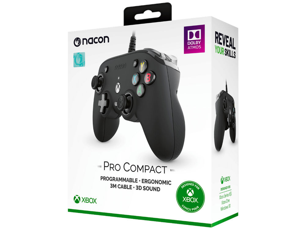 Mando Nacon Pro Compact negro en su embalaje.