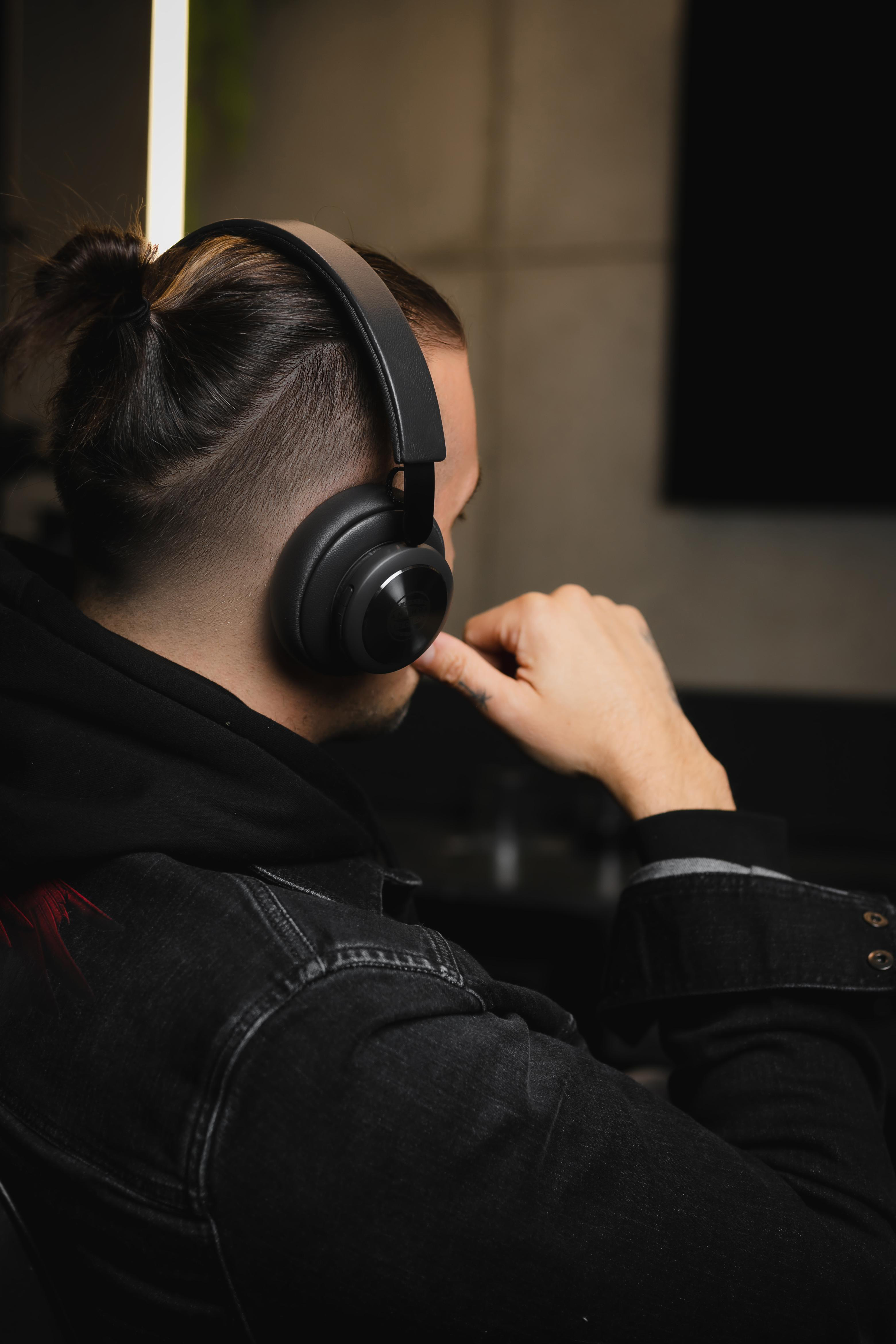 BANG&OLUFSEN H4 2nd Gen RAF Camora, Over-ear Kopfhörer Bluetooth Black Anthracite