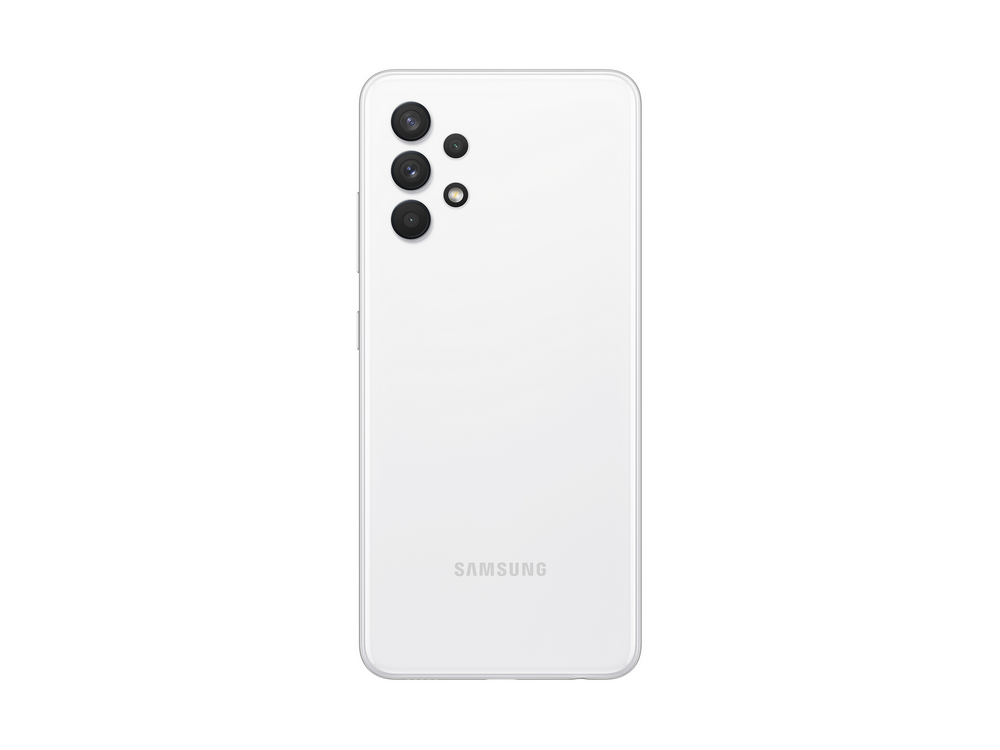 Teléfono Samsung blanco con tres cámaras traseras.