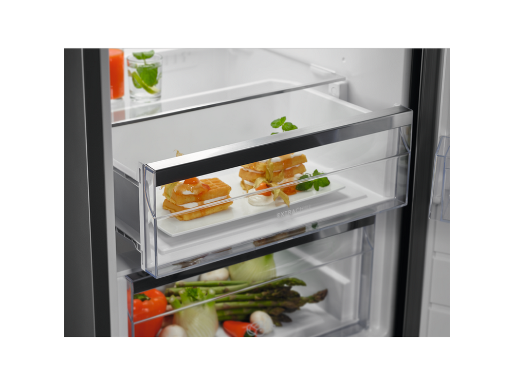 Frigorífico una puerta - Electrolux LRC5ME38X2, 390 l, Cíclico, MultiFlow, Extra Chill, 40 dB, 186 cm, Inox
