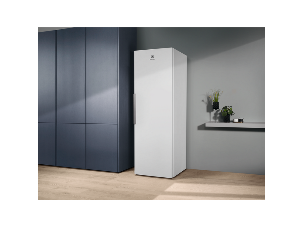 Frigorífico una puerta - Electrolux LRC5ME38W2, 390 l, Cíclico, MultiFlow, Extra Chill, 40 dB, 186 cm, Blanco