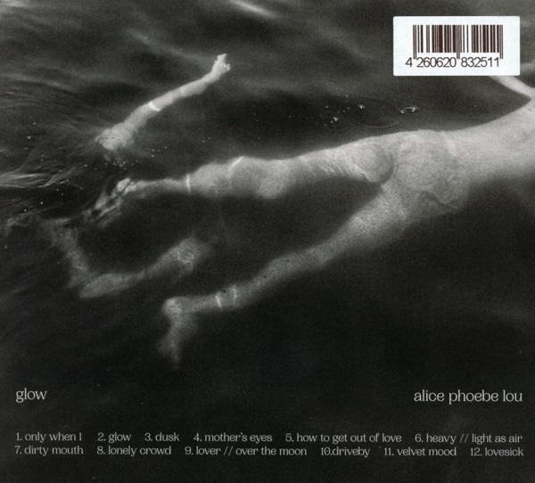 Albumcover mit Graustufenbild von Menschen unter Wasser. Songtexte sind aufgelistet.