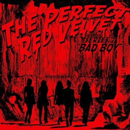 Piros albumborító öt sötét női sziluettel és a 'The Perfect Red Velvet Series 2 Bad Boy' felirattal.