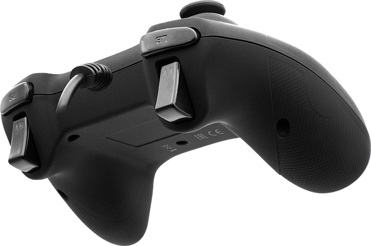 Un controller di gioco nero, che mostra il retro con pulsanti e un cavo.
