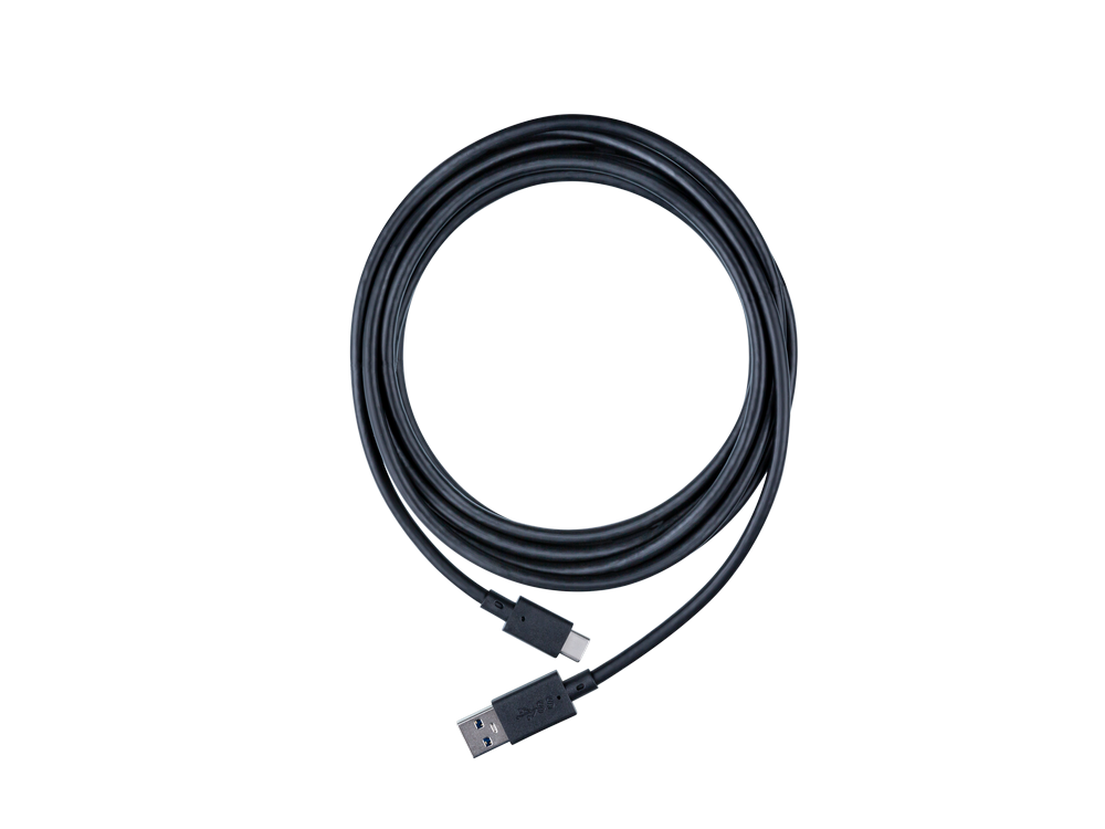 Cable USB negro. Un extremo es USB, el otro es USB-C. El cable está enrollado sobre fondo blanco.