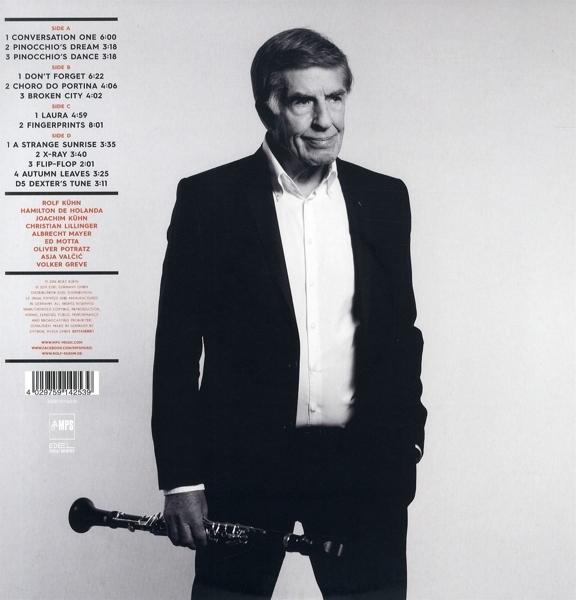 DVD-Box: ein Filmplakat mit sechs Personen, die den Betrachter ansehen.