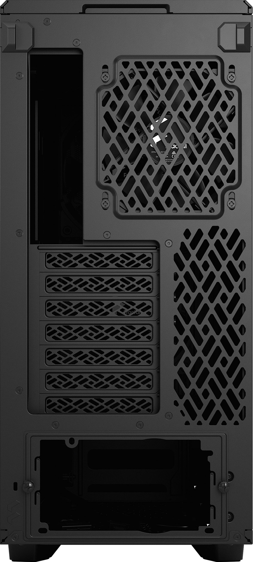Gros plan sur le panneau arrière d'un boîtier d'ordinateur noir. Il comporte une grille de ventilateur, des baies et diverses ouvertures.