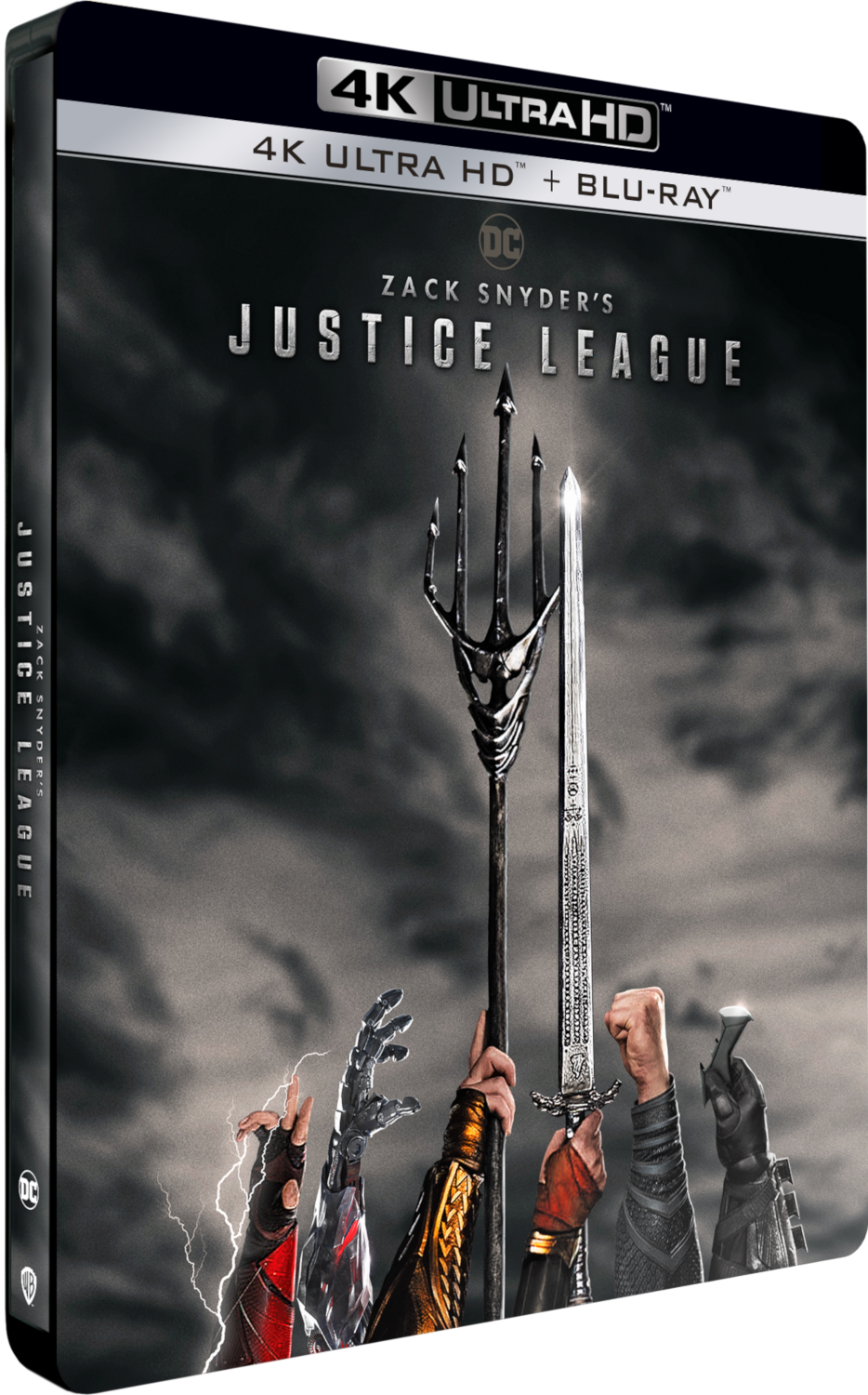 Couverture du Blu-ray Justice League 4K Ultra HD. Montre des armes brandies contre un ciel nuageux.