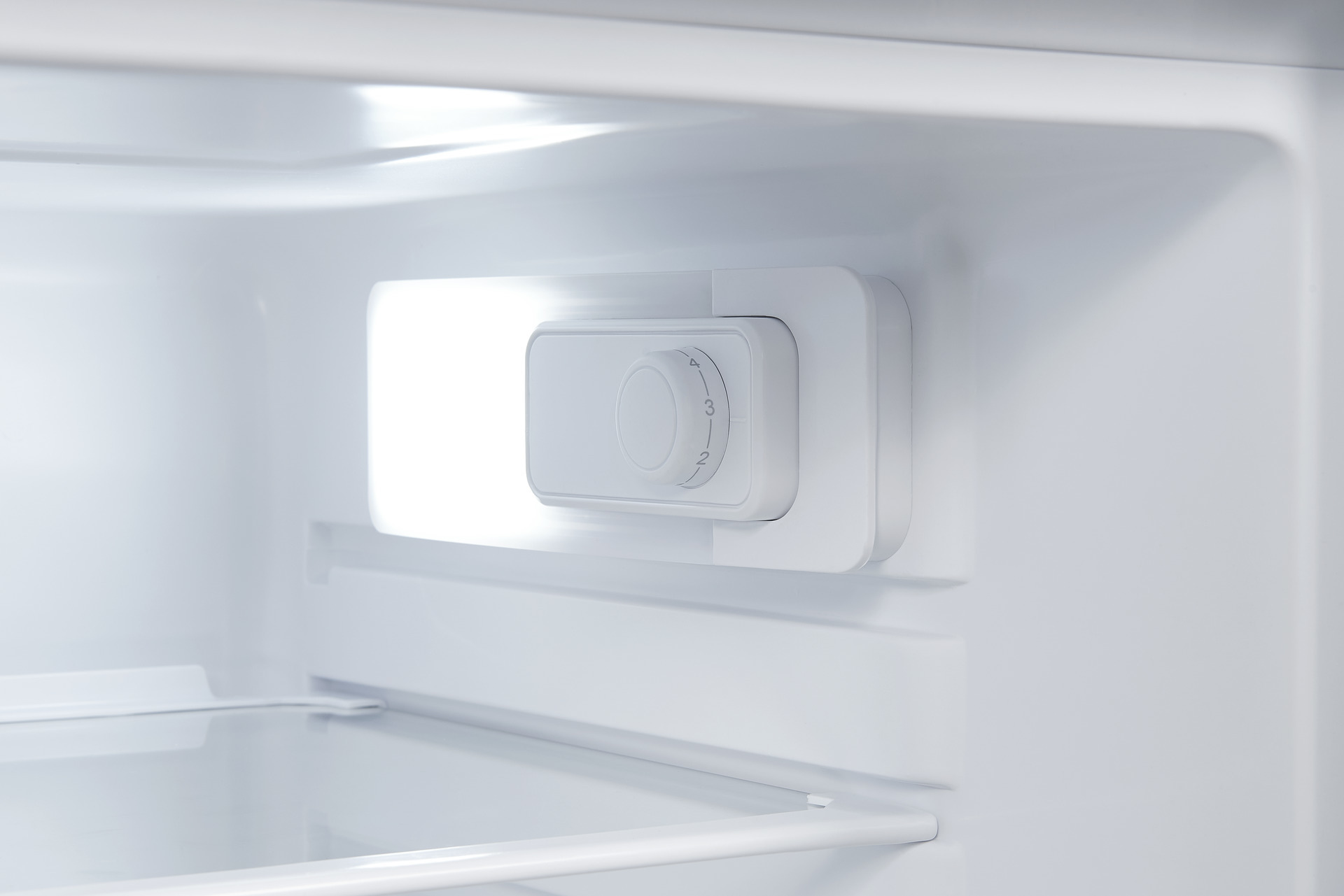 EXQUISIT KS 16-V-H-040E Kühlschrank (127 l, E, 855 mm hoch, Edelstahloptik)