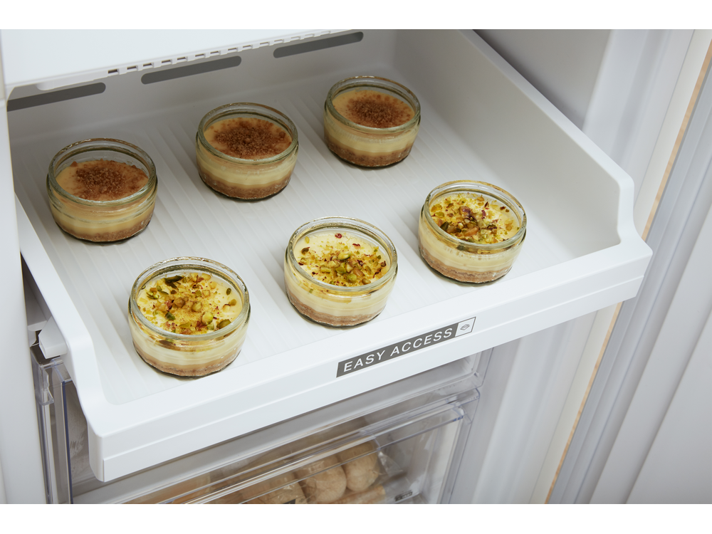 Frigorífico combi - Whirlpool W9921CW2, 355 l, No Frost, 201.3 cm, Estantes de cristal, Blanco
