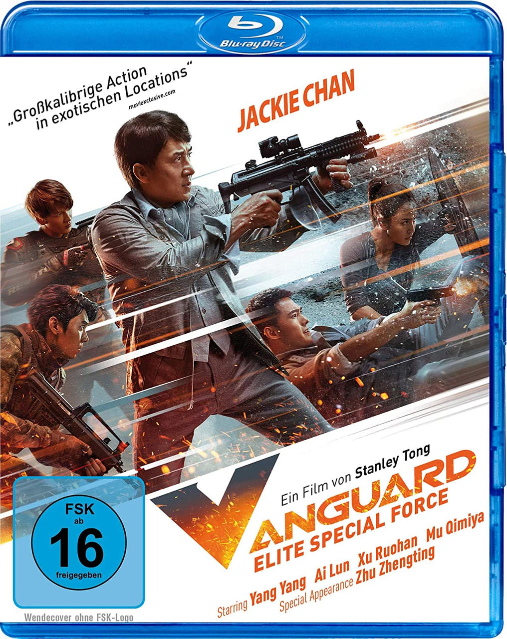 Filmcover: Jackie Chan hält Waffen in einer Actionszene. Blu-Ray-Disc mit blauem Hintergrund.
